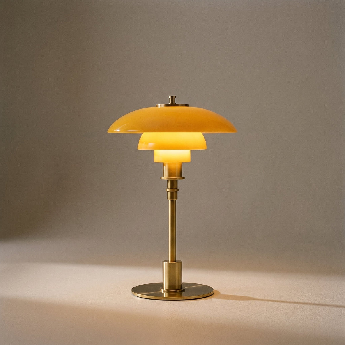 Stolní lampa v dánském designu